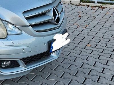 Mercedes R280