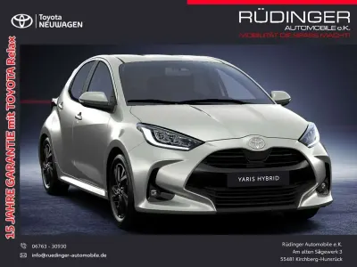 Neu Toyota Yaris Hybrid 116 PS (85 kW) 2025 Silber Limousine