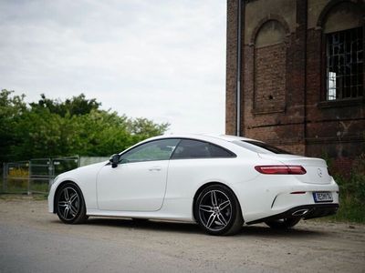 Mercedes E200
