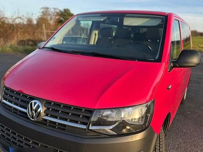 Gebraucht VW T6 150 PS (110 kW) 2016 Rot Van