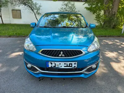 Gebraucht Mitsubishi Space Star Diamant Edition 71 PS (52 kW) 2017 Blau Kleinwagen