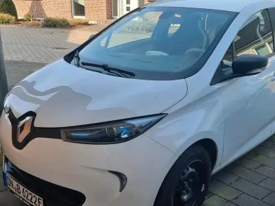 Gebraucht Renault Zoe 42 kW (58 PS) 2019 Weiß Kleinwagen