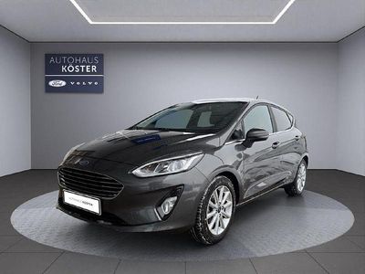 Grau Gebraucht 2018 Ford Fiesta Titanium Limousine | 13.970 € (Fairer Preis)