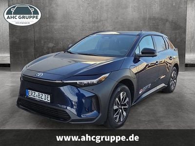 Gebraucht Toyota bZ4X Connect Style 150 kW (205 PS) 2025 Blau SUV
