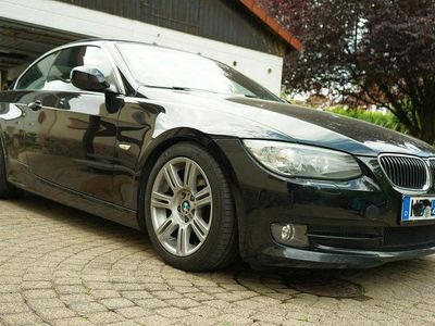 Gebraucht BMW 330 Cabriolet Performance 309 PS (227 kW) 2013 Schwarz Cabrio