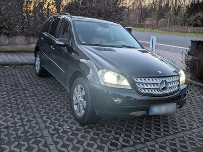 Usata Mercedes ML280 200 CV (147 kW) 2007 Nero SUV