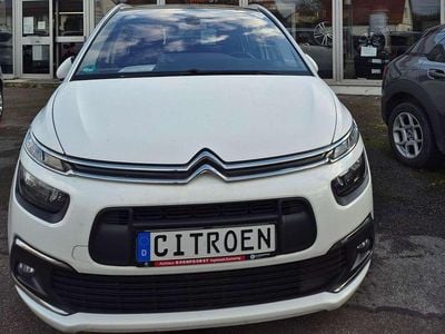 Weiß Gebraucht 2019 Citroën C4 SpaceTourer Feel Van / Kleinbus | 14.780 € (Teuer)