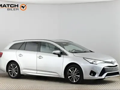 Gebraucht Toyota Avensis Business Edition 147 PS (108 kW) 2017 Silber Kombi