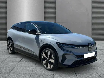 Gebraucht Renault Mégane Komfort 160 kW (218 PS) 2025 Rafalegraublackpearlschwarz Limousine