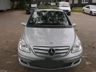 Mercedes B200