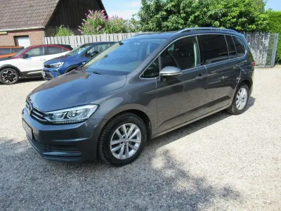Gebraucht VW Touran Highline 150 PS (110 kW) 2018 Grau Van / Kleinbus