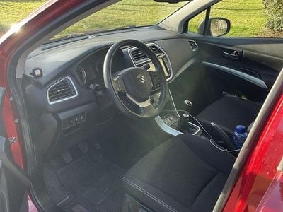 Gebraucht Suzuki SX4 140 PS (102 kW) 2017 Rot Limousine