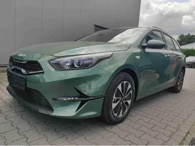 Gebraucht Kia Ceed Sportswagon Gold 140 PS (102 kW) 2024 Kombi