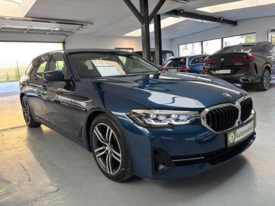 Blau Gebraucht 2020 BMW 520 Performance Kombi | 21.999 € (Fairer Preis)