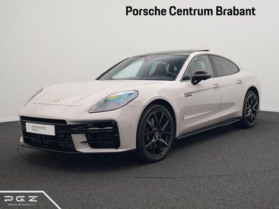 Grau Gebraucht 2024 Porsche Panamera 4 Limousine | 149.269 €