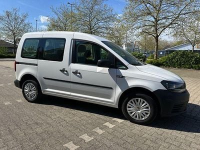 Begagnad VW Caddy Conceptline 110 HK (80 kW) 2018 Vit Minibuss