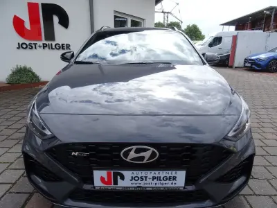 Neu Hyundai i30 N Line 140 PS (102 kW) 2025 Grau Limousine
