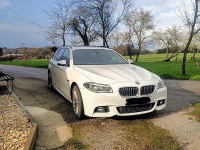 Gebraucht BMW 530 M Sport 258 PS (189 kW) 2014 Weiß Kombi