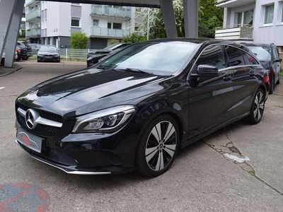 Usata Mercedes CLA200 Urban 156 CV (114 kW) 2017 Nero Station wagon