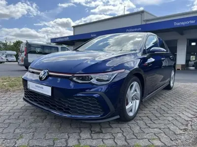 Gebraucht VW Golf VIII GTI 245 PS (180 kW) 2023 Atlantic blue metallic Limousine