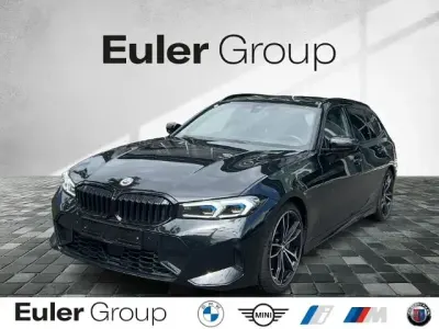 Gebraucht BMW 330 M Sport 286 PS (210 kW) 2023 Saphirschwarz metallic Kombi