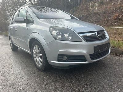 Gebraucht Opel Zafira Edition 140 PS (102 kW) 2005 Silber Van / Kleinbus