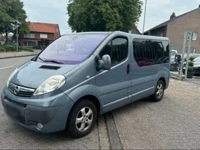 Gebraucht Opel Vivaro Cosmo 145 PS (106 kW) 2011 Blau Van / Kleinbus