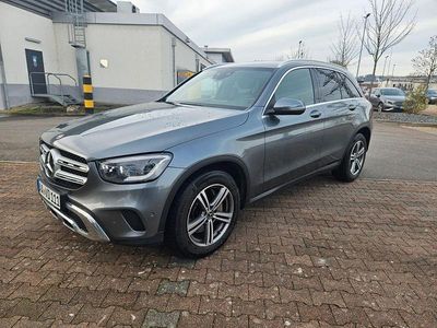 Grau Gebraucht 2019 Mercedes GLC200 SUV | 25.500 € (Fairer Preis)