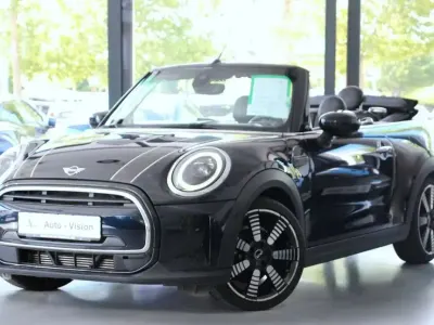 Gebraucht Mini Cooper Cabriolet Premium Plus 136 PS (100 kW) 2023 Schwarz Cabrio