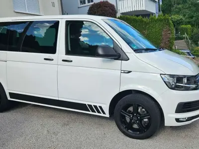 Gebraucht VW Multivan Trendline 150 PS (110 kW) 2018 Weiß Van / Kleinbus