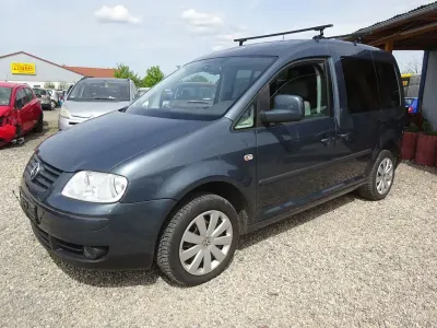 Używany VW Caddy Life 102 KM (75 kW) 2009 Szary Minivan