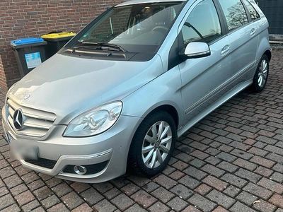 Gebraucht Mercedes B180 75 PS (55 kW) 2009 Grau Van / Kleinbus
