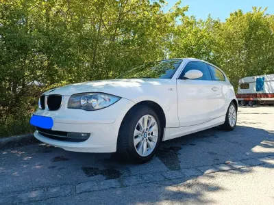 Gebraucht BMW 116 122 PS (89 kW) 2009 Weiß Kleinwagen