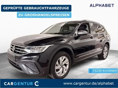 Gebraucht VW Tiguan Allspace Life 150 PS (110 kW) 2022 Schwarz SUV