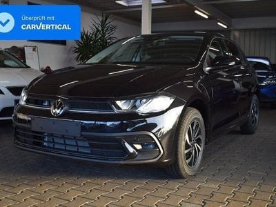Neu VW Polo Life 95 PS (69 kW) 2025 Deep black perleffekt Kleinwagen