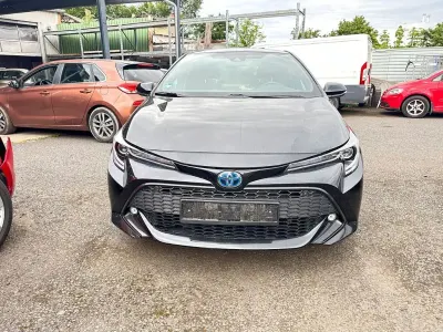 Gebraucht Toyota Corolla Hybrid Club 152 PS (111 kW) 2019 Schwarz Limousine