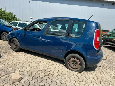 Gebraucht Skoda Roomster 86 PS (63 kW) 2014 Blau Van / Kleinbus