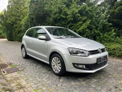 Gebraucht VW Polo Team 69 PS (50 kW) 2010 Silber Kleinwagen