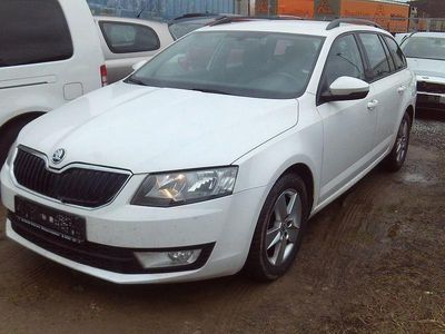 Gebraucht Skoda Octavia 110 PS (80 kW) 2016 Weiß Kleinwagen