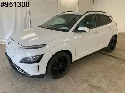 Gebraucht Hyundai Kona Trend 150 kW (204 PS) 2022 Weiß SUV