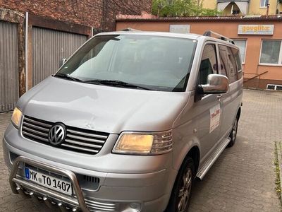 gebraucht VW T5 9 sitzer in Gute zustand