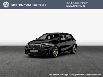 Gebraucht BMW M1 306 PS (225 kW) 2023 Saphirschwarz metallic Coupé