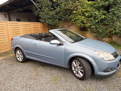 Usata Opel Astra Cabriolet 150 CV (110 kW) 2007 Blu Cabrio