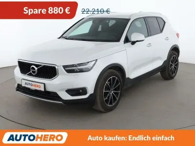 Gebraucht Volvo XC40 Momentum 150 PS (110 kW) 2020 Crystal white SUV