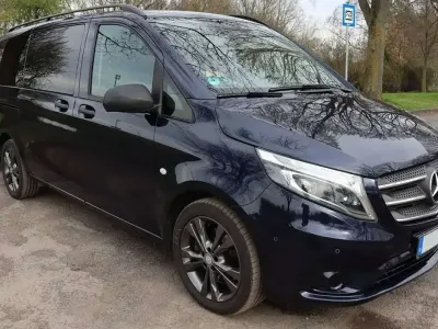 Gebraucht Mercedes Vito 190 PS (139 kW) 2017 Blau Van