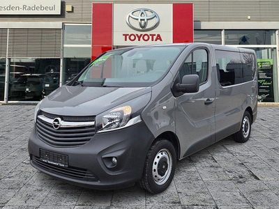 Eisen grau Gebraucht 2018 Opel Vivaro Van / Kleinbus | 15.990 € (Fairer Preis)