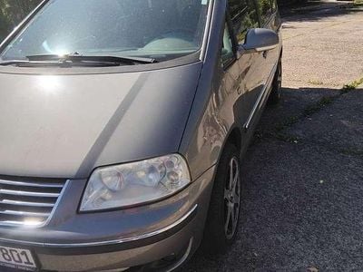 VW Sharan