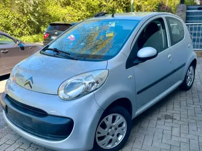 Second-hand Citroën C1 68 CP (50 kW) 2007 Argintiu Hatchback