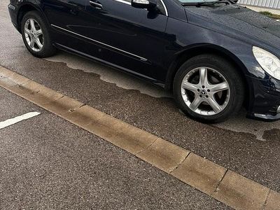 Mercedes R320