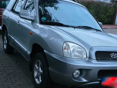 Gebraucht Hyundai Santa Fe 145 PS (106 kW) 2004 Silber SUV